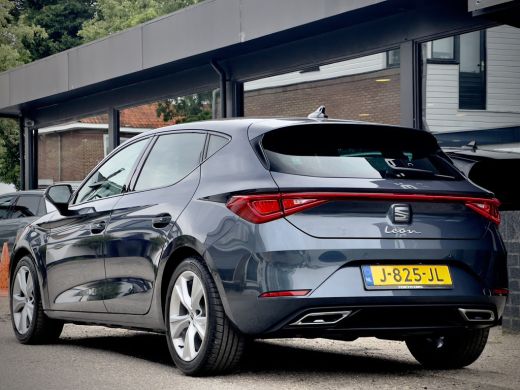 Seat Leon 1.0 TSI FR LAUNCH EDITION 95D.KM!! LEDER NAVI DIGI-DASH APPLE-CARPLAY LED LMV PDC ActivLease financial lease