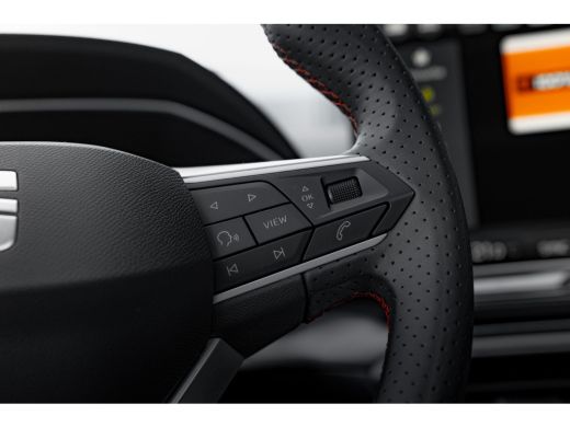Seat Leon Sportstourer 1.5 TSI eHybrid 204pk FR Business | Panoramadak | Camera | Dodehoekassistent | 17" ActivLease financial lease