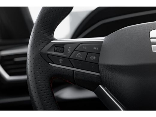 Seat Leon Sportstourer 1.5 TSI eHybrid 204pk FR Business | Panoramadak | Camera | Dodehoekassistent | 17" ActivLease financial lease