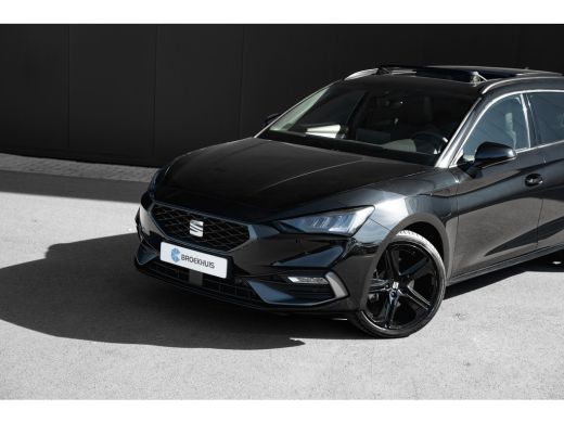 Seat Leon Sportstourer 1.5 TSI eHybrid 204pk FR Business | Panoramadak | Camera | Dodehoekassistent | 17" ActivLease financial lease