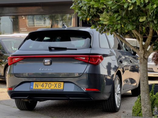 Seat Leon Sportstourer 1.5 TSI STYLE APPLE-CARPLAY PARK-ASSIST AIRCO LED LMV PDC ActivLease financial lease
