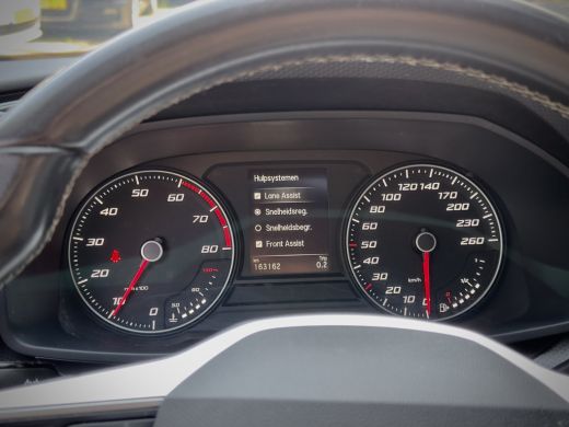 Seat Leon Sportstourer 1.5 TSI STYLE APPLE-CARPLAY PARK-ASSIST AIRCO LED LMV PDC ActivLease financial lease