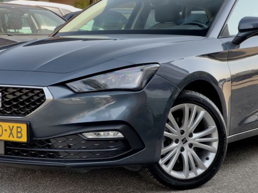 Seat Leon Sportstourer 1.5 TSI STYLE APPLE-CARPLAY PARK-ASSIST AIRCO LED LMV PDC ActivLease financial lease