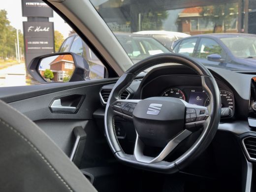 Seat Leon Sportstourer 1.5 TSI STYLE APPLE-CARPLAY PARK-ASSIST AIRCO LED LMV PDC ActivLease financial lease