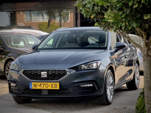 Seat Leon Sportstourer 1.5 TSI STYLE APPLE-CARPLAY PARK-ASSIST AIRCO LED LMV PDC ActivLease financial lease