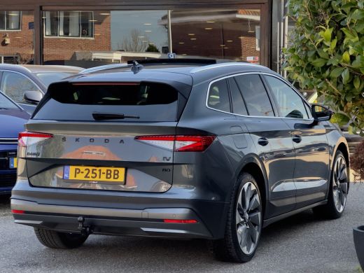 Skoda Enyaq iV 80. PANODAK VOL-LEDER NAVI CAMERA360 DIGI-DASH APPLE-CARPLAY LED 22 INCH-LMV PDC ActivLease financial lease