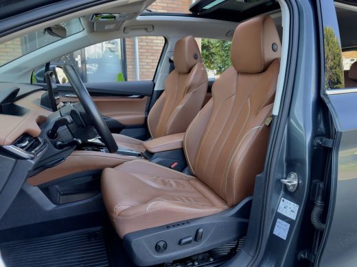 Skoda Enyaq iV 80. PANODAK VOL-LEDER NAVI CAMERA360 DIGI-DASH APPLE-CARPLAY LED 22 INCH-LMV PDC ActivLease financial lease