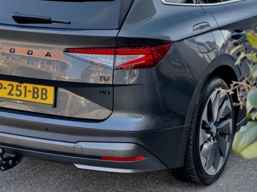 Skoda Enyaq iV 80. PANODAK VOL-LEDER NAVI CAMERA360 DIGI-DASH APPLE-CARPLAY LED 22 INCH-LMV PDC ActivLease financial lease