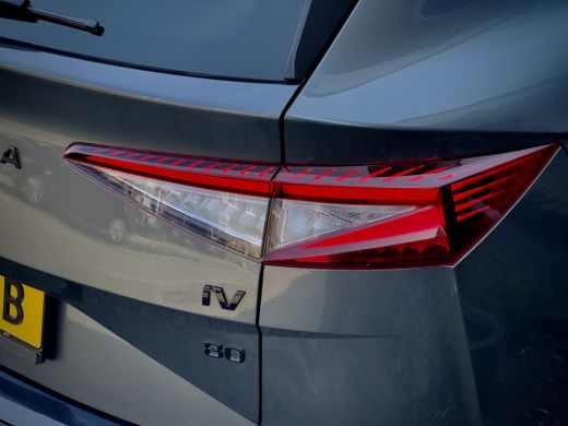 Skoda Enyaq iV 80. PANODAK VOL-LEDER NAVI CAMERA360 DIGI-DASH APPLE-CARPLAY LED 22 INCH-LMV PDC ActivLease financial lease