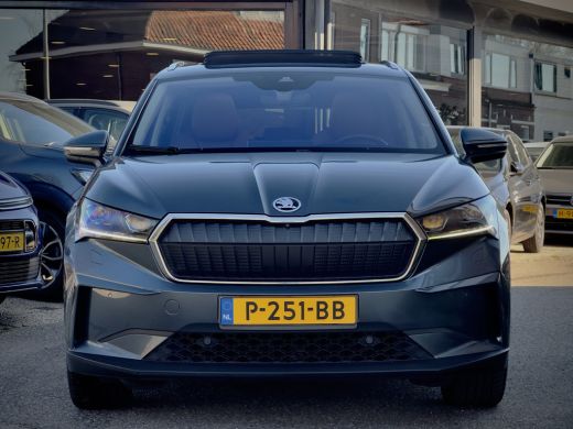 Skoda Enyaq iV 80. PANODAK VOL-LEDER NAVI CAMERA360 DIGI-DASH APPLE-CARPLAY LED 22 INCH-LMV PDC ActivLease financial lease