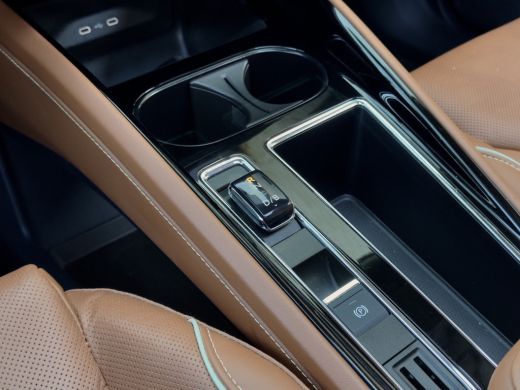 Skoda Enyaq iV 80. PANODAK VOL-LEDER NAVI CAMERA360 DIGI-DASH APPLE-CARPLAY LED 22 INCH-LMV PDC ActivLease financial lease