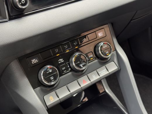 Skoda Karoq 1.0 TSI EDITION DESIGNO-INT NAVI AIRCO APPLE-CARPLAY PARK-ASSIST LED LMV PDC ActivLease financial lease