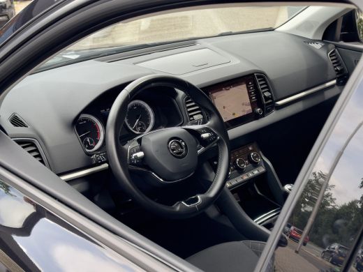 Skoda Karoq 1.0 TSI EDITION DESIGNO-INT NAVI AIRCO APPLE-CARPLAY PARK-ASSIST LED LMV PDC ActivLease financial lease