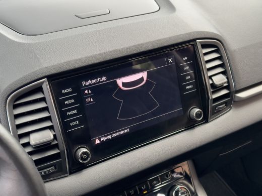 Skoda Karoq 1.0 TSI EDITION DESIGNO-INT NAVI AIRCO APPLE-CARPLAY PARK-ASSIST LED LMV PDC ActivLease financial lease