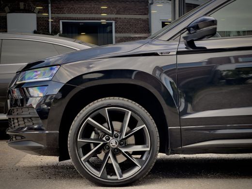 Skoda Karoq 1.5 TSI ACT AUT7 SPORTLINE NAVI CAMERA DIGI-DASH APPLE-CARPLAY LED LMV PDC ActivLease financial lease