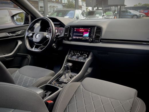 Skoda Karoq 1.5 TSI ACT AUT7 SPORTLINE NAVI CAMERA DIGI-DASH APPLE-CARPLAY LED LMV PDC ActivLease financial lease