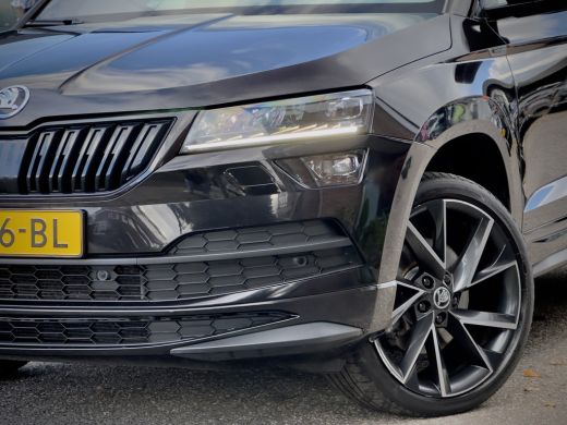 Skoda Karoq 1.5 TSI ACT AUT7 SPORTLINE NAVI CAMERA DIGI-DASH APPLE-CARPLAY LED LMV PDC ActivLease financial lease