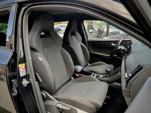 Skoda Karoq 1.5 TSI ACT AUT7 SPORTLINE NAVI CAMERA DIGI-DASH APPLE-CARPLAY LED LMV PDC ActivLease financial lease