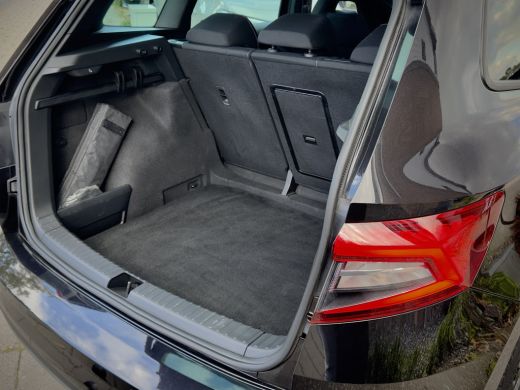 Skoda Karoq 1.5 TSI ACT AUT7 SPORTLINE NAVI CAMERA DIGI-DASH APPLE-CARPLAY LED LMV PDC ActivLease financial lease