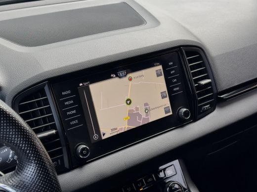 Skoda Karoq 1.5 TSI ACT AUT7 SPORTLINE NAVI CAMERA DIGI-DASH APPLE-CARPLAY LED LMV PDC ActivLease financial lease