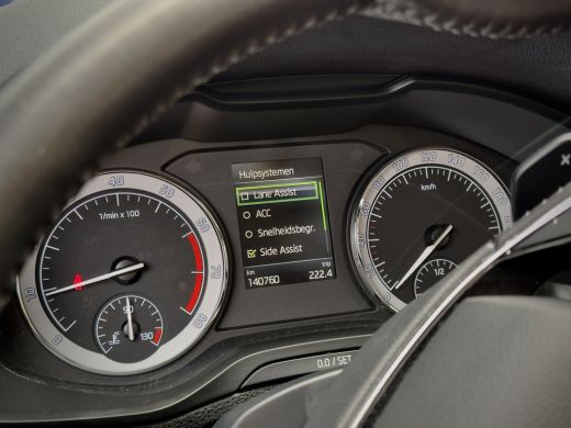 Skoda Karoq 1.5 TSI AUT7/DSG ACT EDITION LEDER NAVI AIRCO PARK-ASSIST APPLE-CARPLAY LED LMV PDC ActivLease financial lease