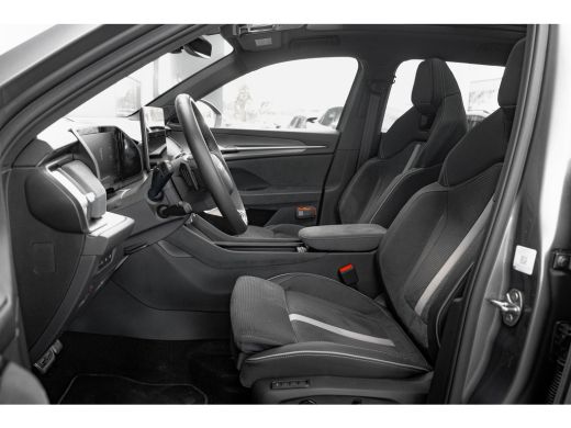 Skoda Kodiaq 1.5 TSI PHEV 204 PK Sportline Business Panoramadak | Wegklapbare trekhaak | Adaptive cruise contr... ActivLease financial lease