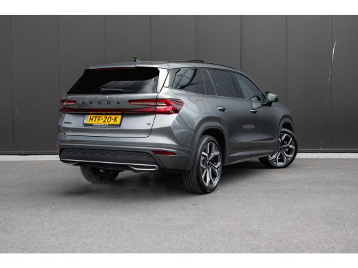 Skoda Kodiaq 1.5 TSI PHEV 204 PK Sportline Business Panoramadak | Wegklapbare trekhaak | Adaptive cruise contr... ActivLease financial lease