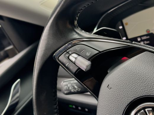 Skoda Octavia Combi 1.4 TSI AUT6 iV PHEV EDITION NAVI AIRCO DIGI-DASH APPLE-CARPLAY LED LMV PDC NIEUWSTE MODEL !! ActivLease financial lease