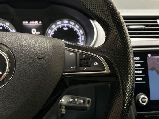 Skoda Octavia Combi 1.5 TSI Greentech Sport 150Pk Automaat (APPLE CARPLAY, GROOT NAVI, CLIMATE, STOELVERWARMING... ActivLease financial lease