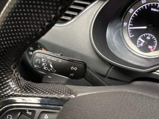 Skoda Octavia Combi 1.5 TSI Greentech Sport 150Pk Automaat (APPLE CARPLAY, GROOT NAVI, CLIMATE, STOELVERWARMING... ActivLease financial lease