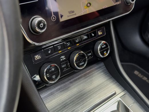 Skoda Superb 1.4 TSI iV AUT6 EDITION PLUS PANODAK LEDER NAVI CAMERA DIGI-DASH APPLE-CARPLAY LED LMV PDC ActivLease financial lease