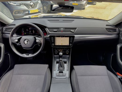 Skoda Superb 1.4 TSI iV AUT6 EDITION PLUS PANODAK LEDER NAVI CAMERA DIGI-DASH APPLE-CARPLAY LED LMV PDC ActivLease financial lease