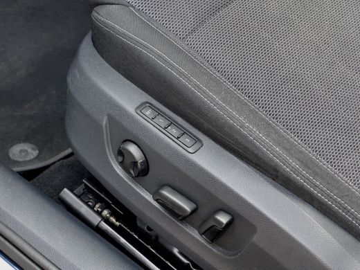 Skoda Superb 1.4 TSI iV AUT6 EDITION PLUS PANODAK LEDER NAVI CAMERA DIGI-DASH APPLE-CARPLAY LED LMV PDC ActivLease financial lease