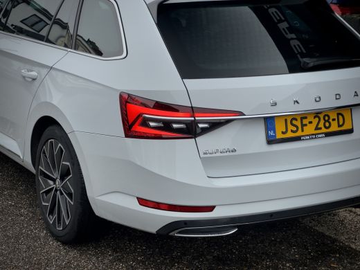 Skoda Superb Combi 1.4 TSI iV AUT6 LAURIN & KLEMENT 94D.KM! PANODAK LEDER NAVI CAMERA VIRTUAL-DASH APPLE-CARPL... ActivLease financial lease