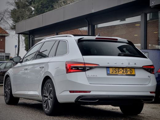 Skoda Superb Combi 1.4 TSI iV AUT6 LAURIN & KLEMENT 94D.KM! PANODAK LEDER NAVI CAMERA VIRTUAL-DASH APPLE-CARPL... ActivLease financial lease