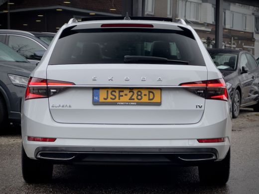 Skoda Superb Combi 1.4 TSI iV AUT6 LAURIN & KLEMENT 94D.KM! PANODAK LEDER NAVI CAMERA VIRTUAL-DASH APPLE-CARPL... ActivLease financial lease