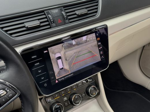 Skoda Superb Combi 1.4 TSI iV AUT6 LAURIN & KLEMENT SPORTLINE PANODAK LEDER NAVI CAMERA DIGI-DASH APPLE-CARPLA... ActivLease financial lease