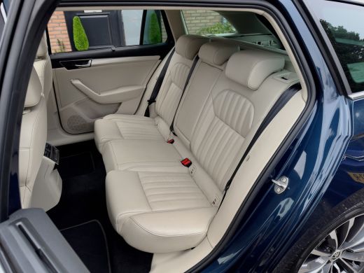 Skoda Superb Combi 1.4 TSI iV AUT6 LAURIN & KLEMENT SPORTLINE PANODAK LEDER NAVI CAMERA DIGI-DASH APPLE-CARPLA... ActivLease financial lease