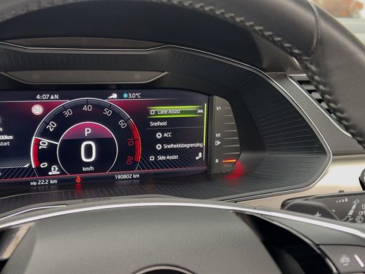 Skoda Superb Combi 1.4 TSI iV AUT6 LAURIN & KLEMENT SPORTLINE PANODAK LEDER NAVI CAMERA DIGI-DASH APPLE-CARPLA... ActivLease financial lease