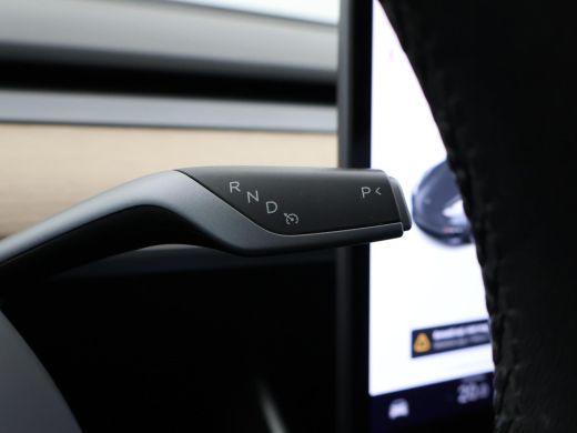 Tesla Model 3 LONG RANGE AWD 75 kWh + TREKHAAK | 560 KM WLTP | 1000 KG TREKGEWICHT OP KENTEKEN ActivLease financial lease