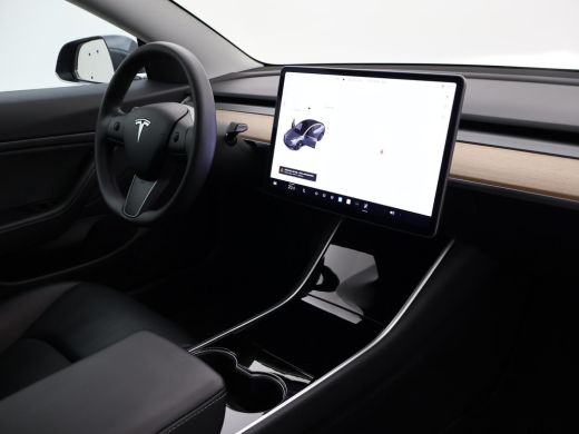 Tesla Model 3 LONG RANGE AWD 75 kWh + TREKHAAK | 560 KM WLTP | 1000 KG TREKGEWICHT OP KENTEKEN ActivLease financial lease