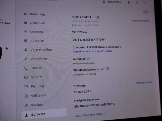 Tesla Model 3 LONG RANGE AWD 75 kWh + TREKHAAK | 560 KM WLTP | 1000 KG TREKGEWICHT OP KENTEKEN ActivLease financial lease