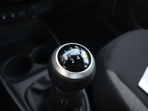 Toyota Aygo 1.0 VVT-i MT Play | Apple CarPlay | Cruise Control | Rijklaar incl. garantie | ActivLease financial lease