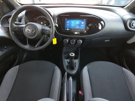 Toyota Aygo 1.0 VVT-i MT Play | Apple CarPlay | Cruise Control | Rijklaar incl. garantie | ActivLease financial lease