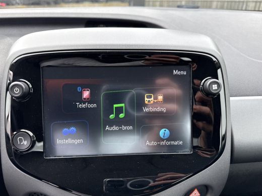 Toyota Aygo 1.0 VVT-i x-play | Apple CarPlay/Android auto | Achteruitrijcamera | Airco ActivLease financial lease