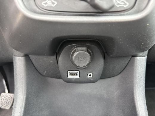 Toyota Aygo 1.0 VVT-i x-play | Apple CarPlay/Android auto | Achteruitrijcamera | Airco ActivLease financial lease