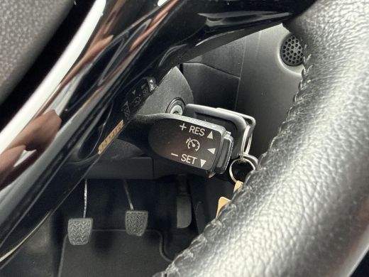 Toyota Aygo 1.0 VVT-i x-play | Apple CarPlay/Android auto | Achteruitrijcamera | Airco ActivLease financial lease