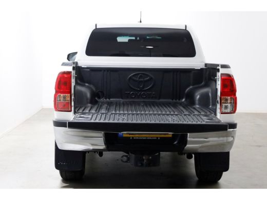Toyota Hilux 2.4 D-4D-F 150pk E6 4WD 4x4 Double Cab Automaat 2/5-Persoons 05-2021 ActivLease financial lease