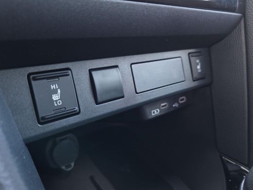 Toyota Yaris Cross 1.5 Hybrid 130 Dynamic Comfort Pack | Blindspot | Parkeersensoren | Rijklaar incl. garantie | ActivLease financial lease