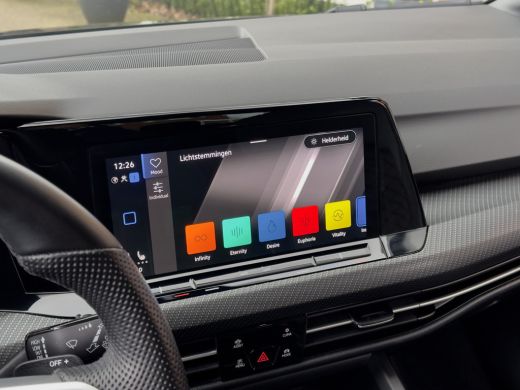 Volkswagen Golf 1.5 eTSI AUT7 R-LINE+ SPORT-INT NAVI CAMERA DIGI-DASH APPLE-CARPLAY LED LMV PDC ActivLease financial lease